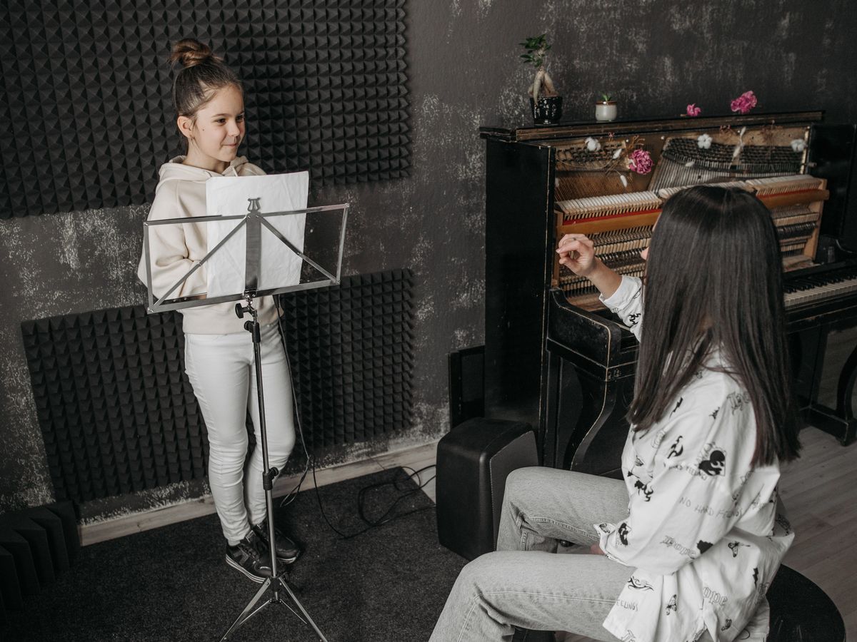 Professeur de musique (piano, chant) à Muret